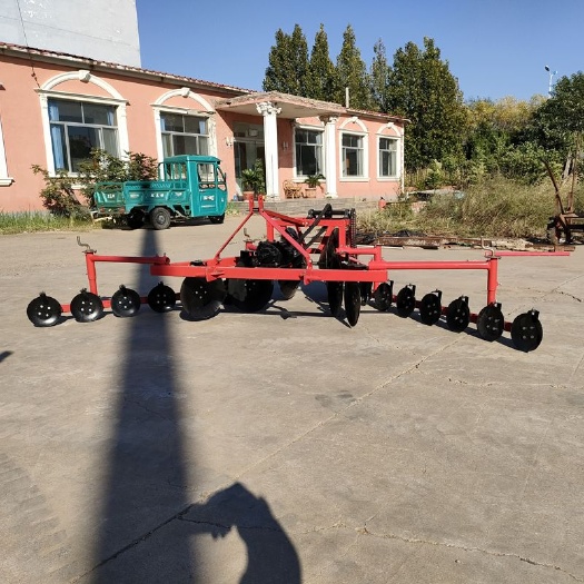 禹城市圆盘筑埂机四轮拖拉机配套打埂机农用平地起背机起垄大蒜地打背