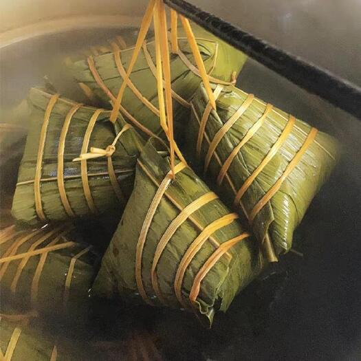 三都县贵州粽子端午节灰粽子纯糯谷干草灰肉粽三都原味即食真空包装粽粑