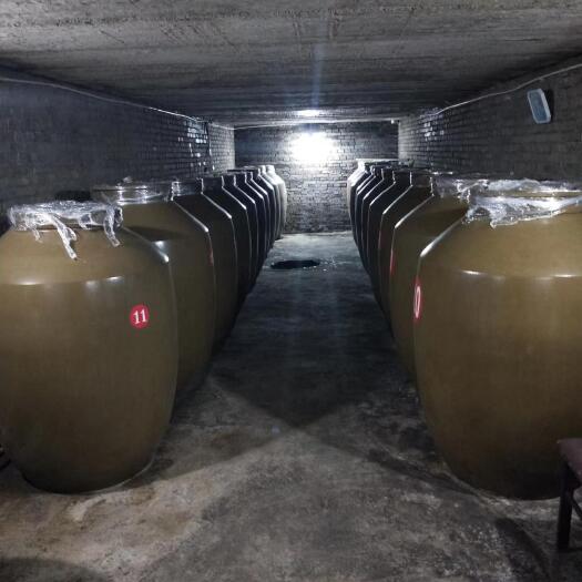 出售部分泥窖发酵地窖储存2年的基酒高粱基酒
