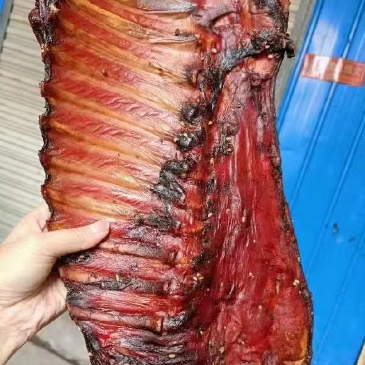 香猪肉  烟熏小香猪排，干度块型味道香，全年火爆热销产品