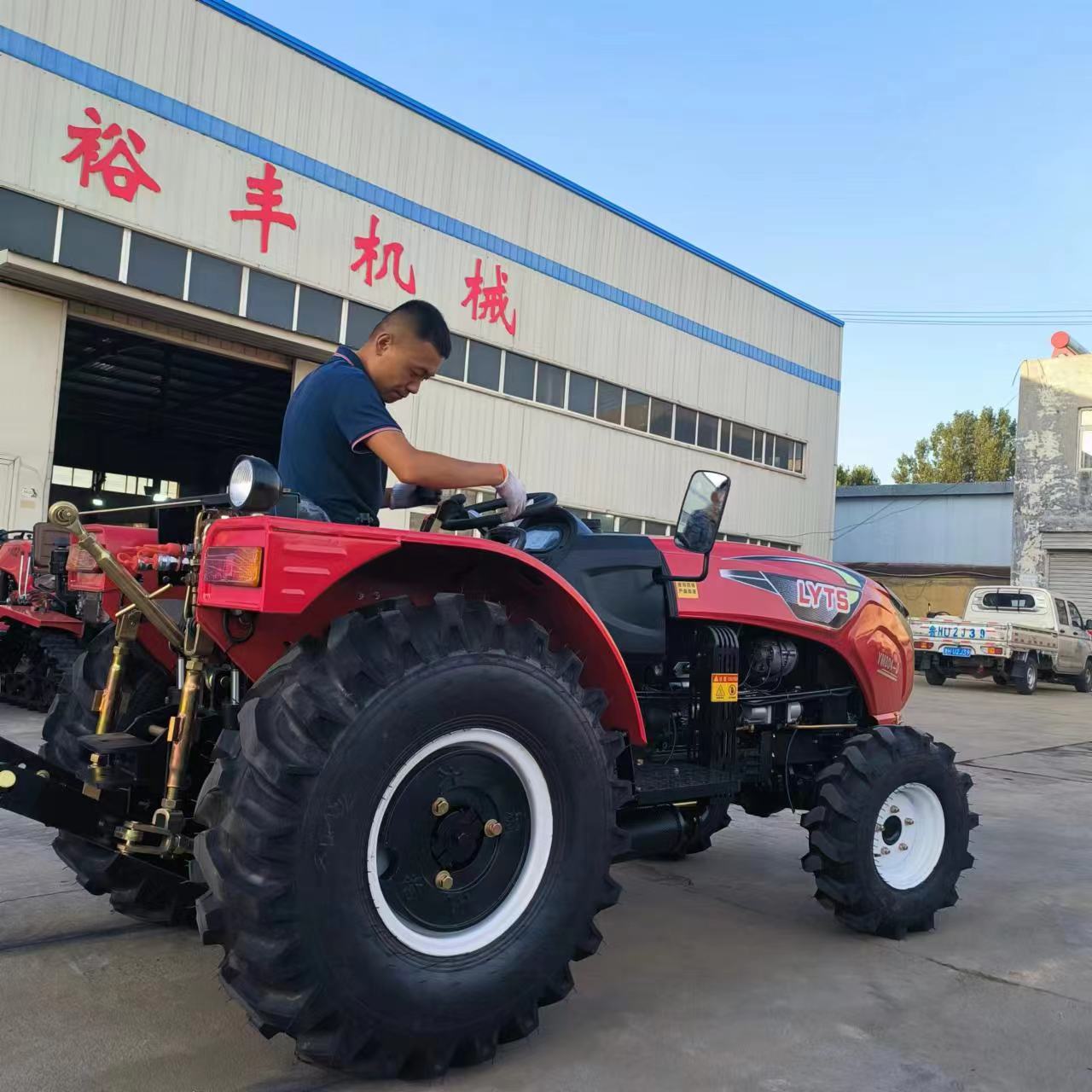 裕豐機(jī)械大棚王 804拖拉機(jī)