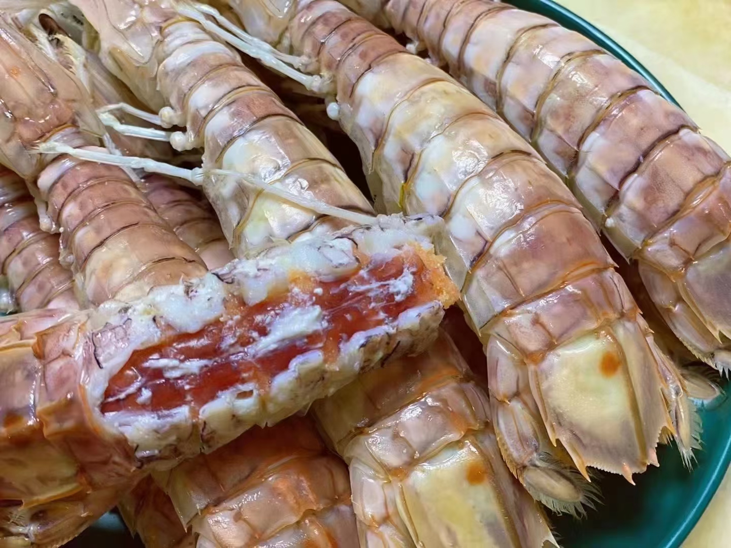 熟冻皮皮虾，解冻加热可食用