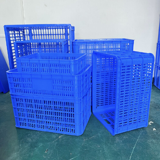 揭阳周转筐塑料加厚长方形镂空蔬菜水果收纳框快递物流筐服装筐塑料筐