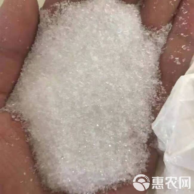 磷酸二氢钾，吸收快，利用高