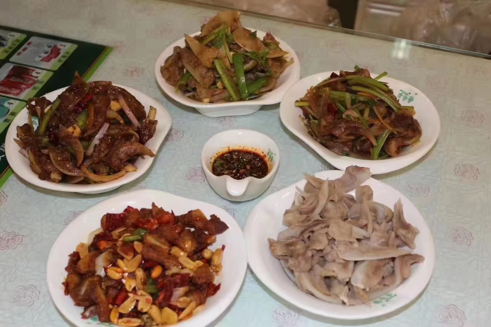 月牙骨，水煮全熟，烧烤小炒等，适合各种用途，价格低，货源稳定