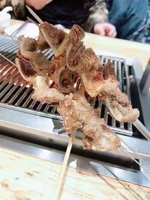 月牙骨，水煮全熟，烧烤小炒等，适合各种用途，价格低，货源稳定