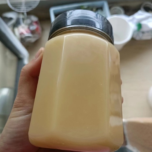 毕节乌蒙大山深处的蜂蜜，天然，。被贵州天坛新闻特约报道。