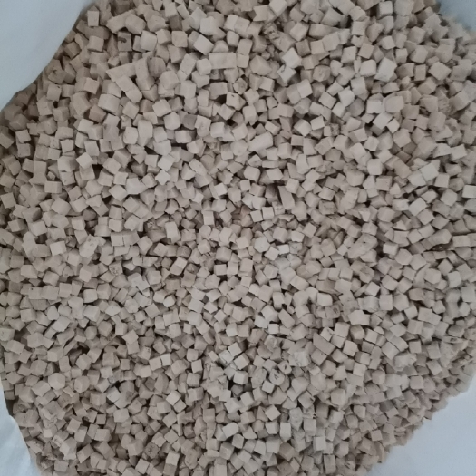 玉林小米茯苓丁。过0.4号筛。