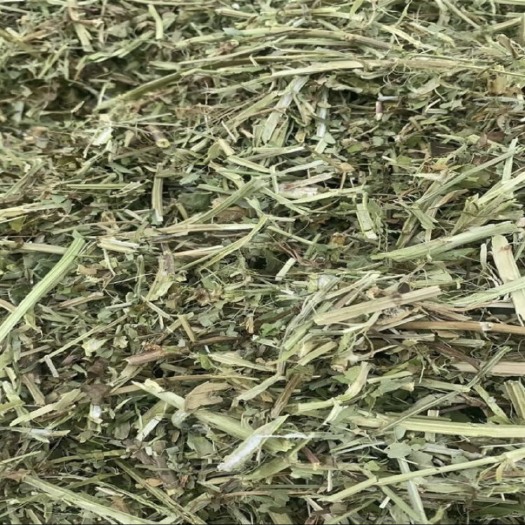 正阳县二次风花生秧草段，无土无霉变，可作为牛羊马驴鹿草料。适口性好