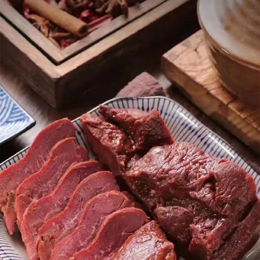 9两真空酱香猪肉（展会、摆摊、赶集、早市、夜市菜市场等可供）
