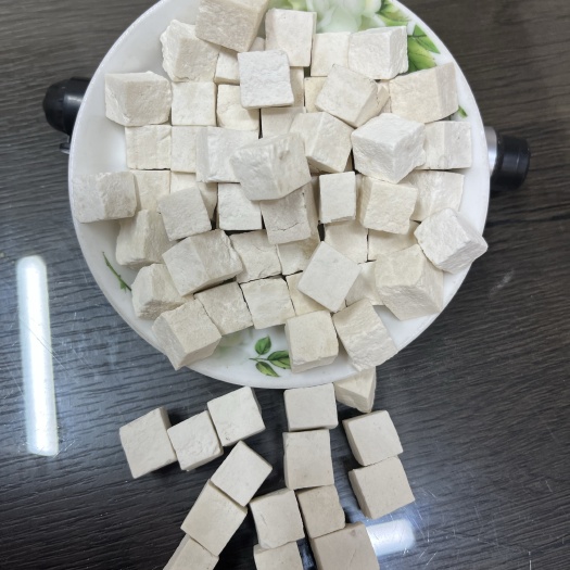 成都茯苓、云南景洪思茅地区茯苓、各种规格齐全