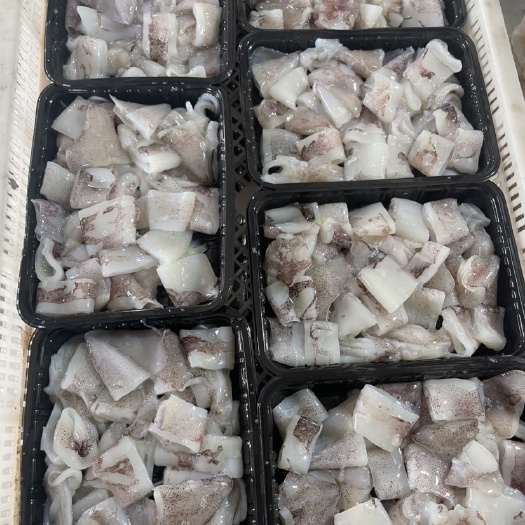 东山县切圈鱿鱼，本港三去红鱿鱼，小管，去内脏，去软骨，眼睛