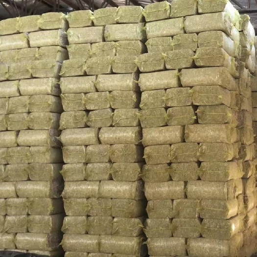 长春玉米秸秆小方包，饲草