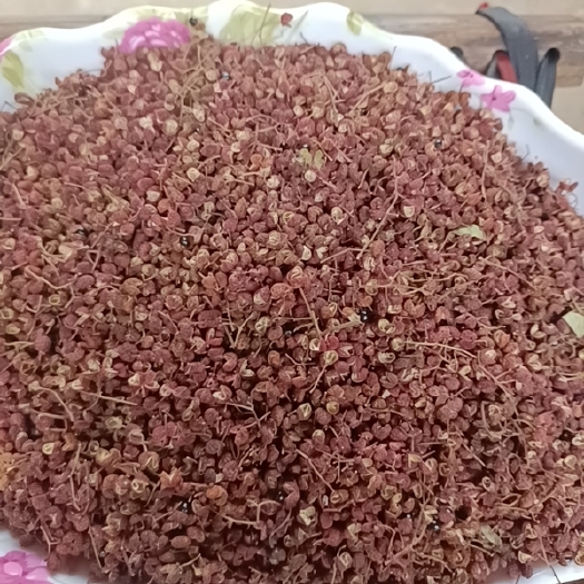 兰陵县山东大红袍花椒，颗粒饱满圆润，色泽鲜艳