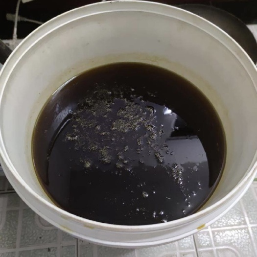 吉首市自己家种的油菜籽，今年新货现榨现卖14元钱一斤，没添加任何添