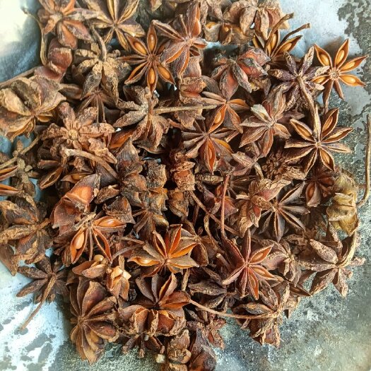 富宁县大红干八角无硫磺，质量保证正品