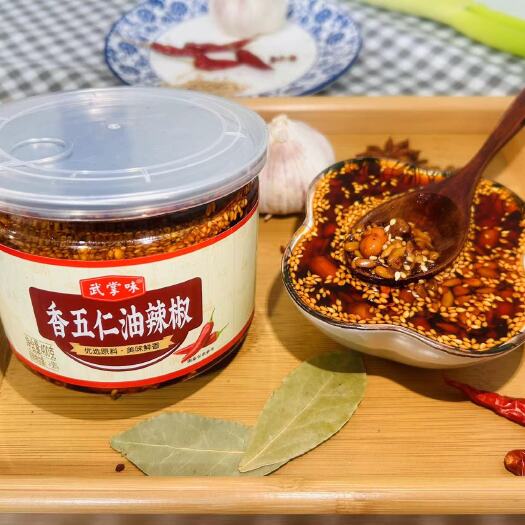 昌黎县五仁酱，油辣椒，牛肉酱，辣椒酱，下饭酱