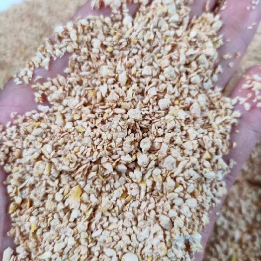 东明县麸皮小料，蛋白18-22.水分干，适合鸡鸭鹅养殖，颗粒料加工
