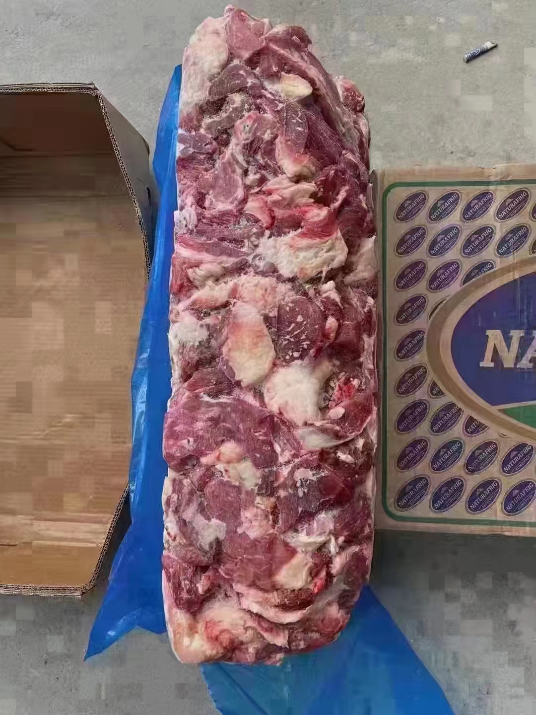 牛碎肉，純干貨，塊大瘦，90比例，質(zhì)量穩(wěn)定，一手貨源，價優(yōu)。