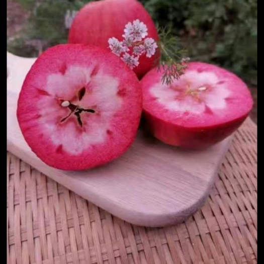宽甸县红色之爱苹果