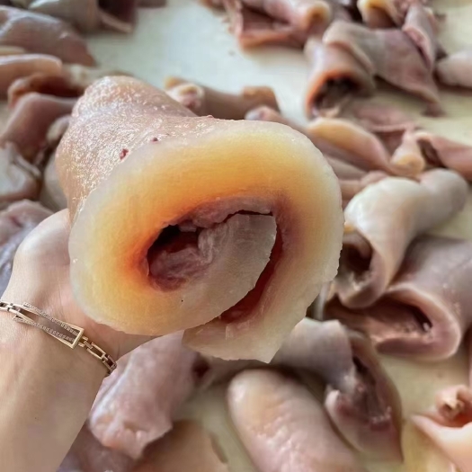 商河县带肉牛头皮
