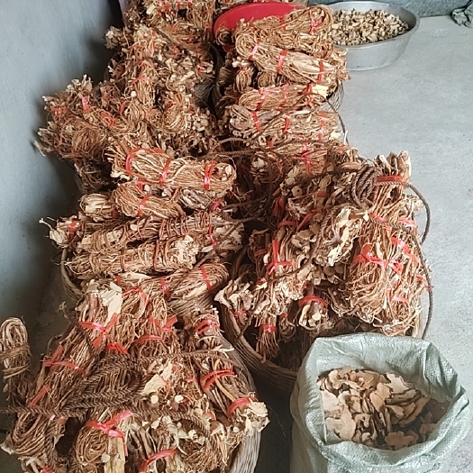 钟山县广西贺州原产地直销，统货长扎把，五指毛桃，无硫