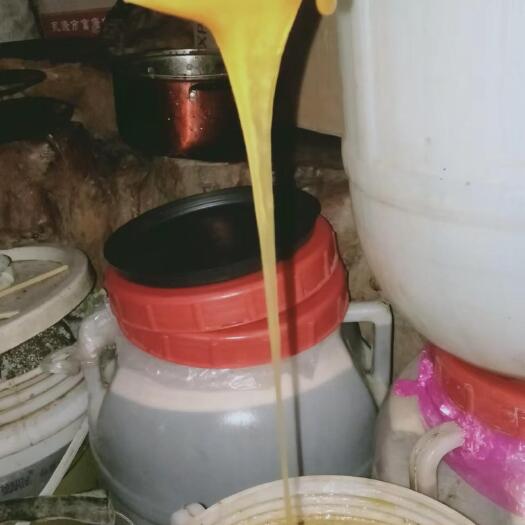 天水正宗土蜂蜜，波美度40度以上，那量不是很大，现货，需要的联系