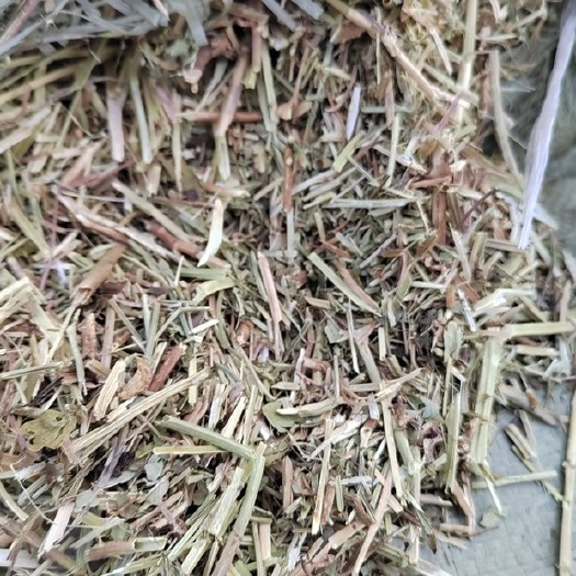 延津县花生秧麦秸草