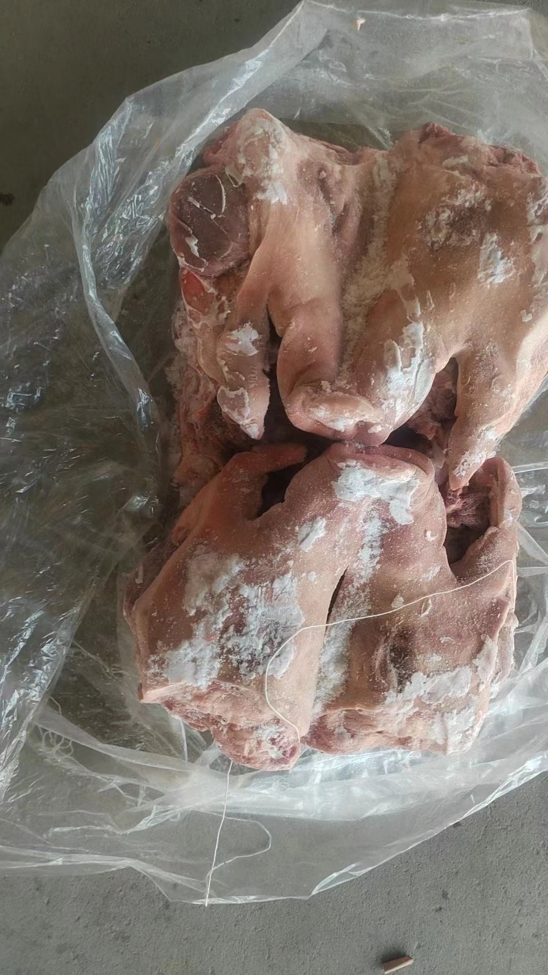 分割猪头，品质稳定。