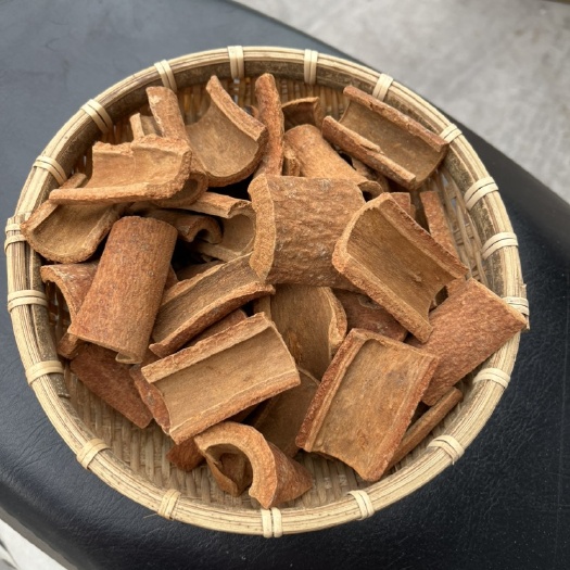 玉林去皮肉桂块