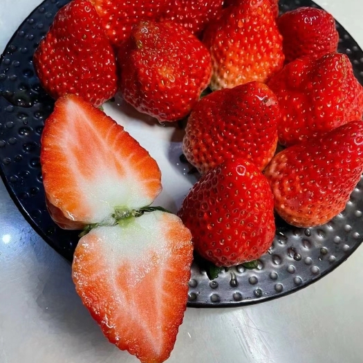 夏草莓 商用草莓蒙特瑞 奶茶糕点糖葫芦专用