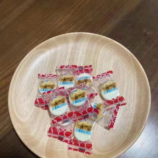 佛山休闲零食牛羊驼奶贝牛羊驼奶粉奶片凉果糖果陈皮干