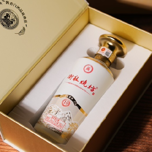 贵阳贵州镇酱酒白酒 高粱酒（老酱味15）