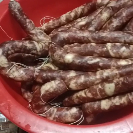 鄂州纯手工新鲜现做香肠，几种口味，不是放了很久或去年的，味道好
