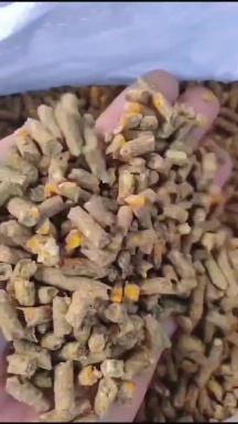 草颗粒，花生秧颗粒，肉羊全混日粮，