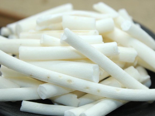 通草大通草苗，现货批发价优，符合药典标准，枝叶茂盛，技术指导