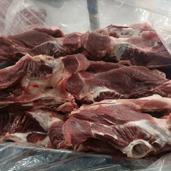 母猪多肉尾叉骨 骨头 猪肉 猪副产品猪排骨