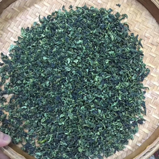  清香型铁观音，属于流行性的轻发酵茶叶，“清汤