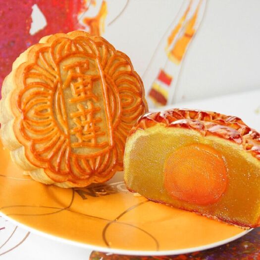中山市 蛋黄莲蓉月饼广式散装 经典传统月饼可进行礼盒装批发订制OEM
