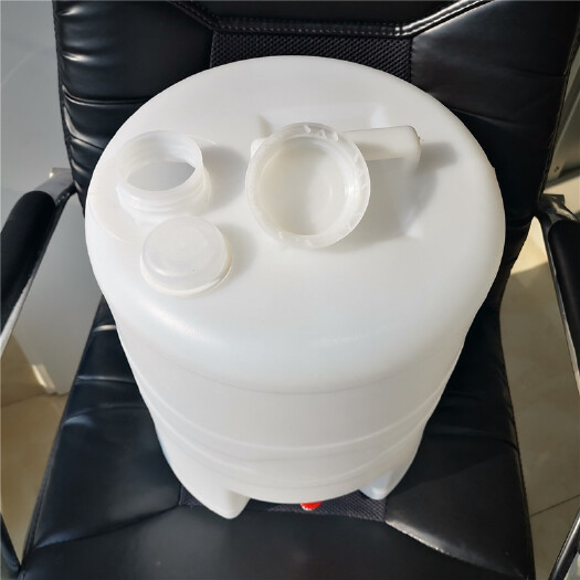 庆云县 新佳塑业20升酒桶20kg酱油桶20l食品桶20公斤塑料桶