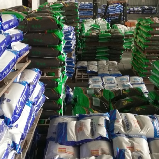 高安市浓缩料 高档12%乳猪（后期）浓缩饲料