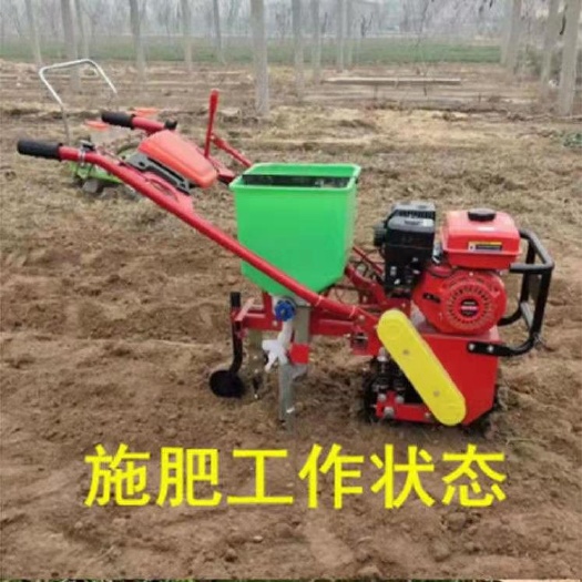 曲阜市 新款趟地微耕机小地块自走式开沟机汽油施肥播种机履带式犁地翻土