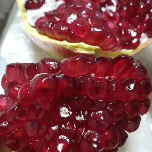 会东县 正宗青皮软籽石榴，皮薄汁多，