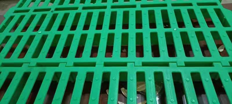 泊头市 羊厂专业生产羊用漏粪板。