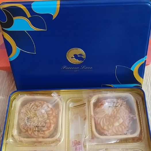 襄城县 自家月饼，口味全，白膜，彩膜，规格80g