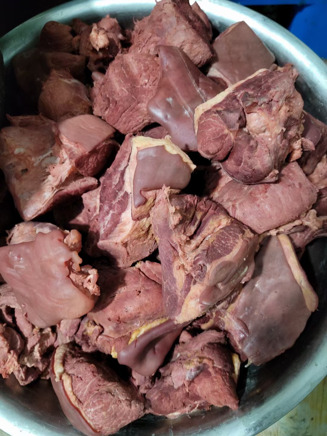 宁津县卤马肉  五香带皮鲜熟马肉，回头客反馈口感味道质量特别好，价格经济实惠