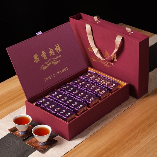 武夷山市武夷山岩茶，肉桂，茶汤醇厚，顺滑，甜美。香气浓郁
