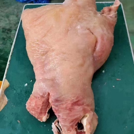 牛副产品  牛头肉实图拍摄.质量保证，手续齐全，需要的老板抓紧联系