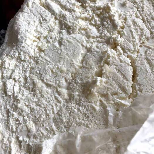 眉山面包下脚料  稀奶油，富含油脂跟蛋白