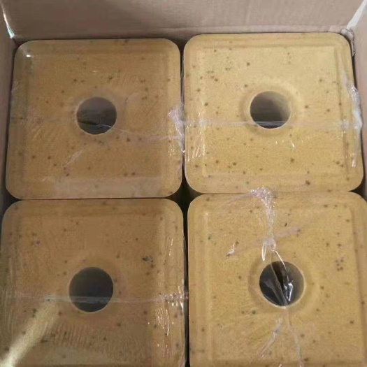 海兴县牛羊舔砖，盐砖，盐块，有需要的老板请联系点击我想要，咨询价
